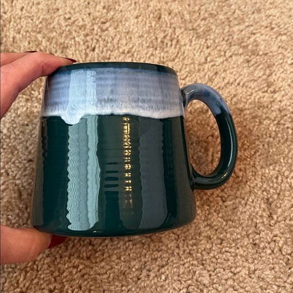 Barcela Ceramic Portugal Handmade Pair of Mugs - Picture 3 of 5